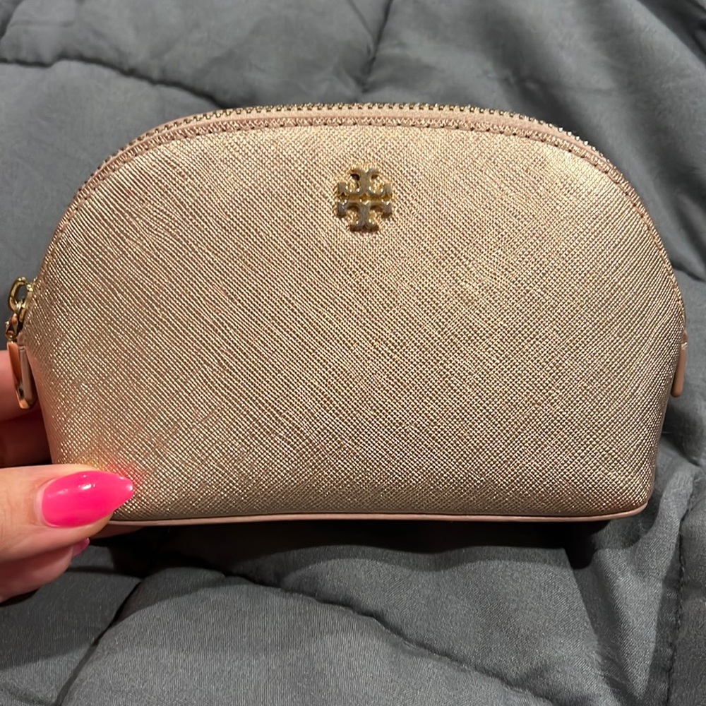 Tory Burch makeup case